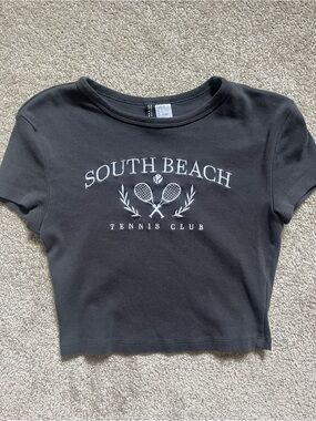H&M Black Short Sleeve Cropped Tee with White 'South Beach Tennis Club' Graphic